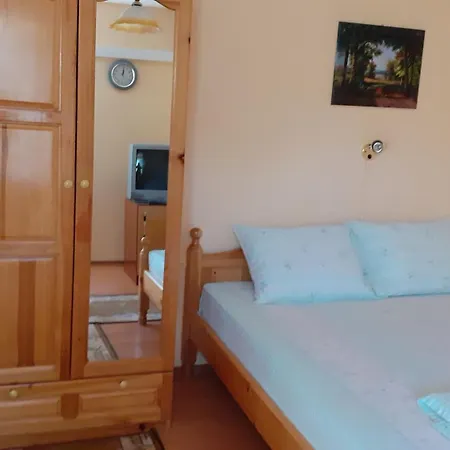 Danny Guest house 2*