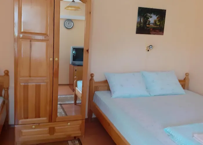 Danny Къща за гости 2*